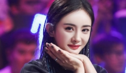 Nhan sắc tuổi 'băm' của Dương Mịch: Lộ dấu hiệu lão hoá với mặt bóng dầu, da chảy xệ?