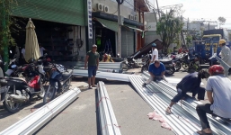 Người dân bức xúc vì giá nhiều mặt hàng tăng 'phi mã' sau bão 12