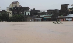 91 người chết vì bão, hàng cứu trợ cả năm sau mới đến tay người dân