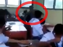 Nghi vấn thầy giáo 'tung liên hoàn cước' như phim chưởng vào nam sinh ngay trong lớp học