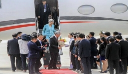 Thủ tướng Lý Hiển Long và phu nhân đến Đà Nẵng tham dự APEC