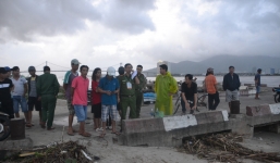 Đà Nẵng: Thi thể người phụ nữ không mặc quần trôi trên sông Hàn