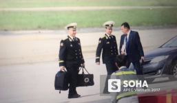 Đặc vụ Nga mang theo vali hạt nhân hộ tống Tổng thống Putin xuống sân bay Đà Nẵng