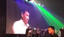 Duterte hát theo đề nghị của Trump tại tiệc tối của Hội nghị thượng đỉnh ASEAN 