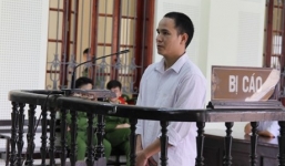 Đánh tử vong bạn nhậu vì không được ôm