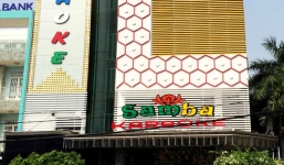 Đột kịch quán karaoke ở Sài Gòn, phát hiện hàng chục nam nữ 'phê' ma túy 