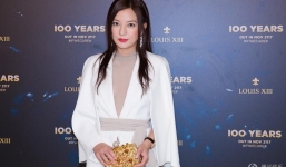 Triệu Vy gây phẫn nộ vì xuất hiện rạng rỡ và xinh đẹp tại sự kiện sau scandal gian lận chứng khoán