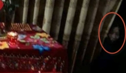 Sự thật 'bóng ma' trong đám tang nữ sinh bị điện giật chết khi sạc pin iPhone