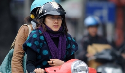 Chuẩn bị đón không khí lạnh, Hà Nội giảm nhiệt, mưa khắp miền Trung 