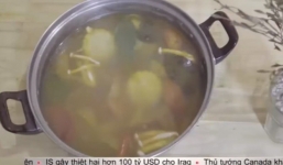 Đầu bếp chỉ cách phân biệt nồi nước lẩu an toàn và lẩu hoá chất để không rước họa vào thân