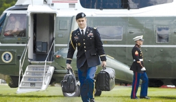 Lệnh tấn công hạt nhân của Tổng thống Trump vô hiệu với quân đội Mỹ 