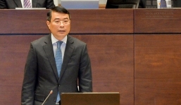 Chất vấn Thống đốc NHNN: Làm sao huy động được 500 tấn vàng, 10 tỉ USD trong dân