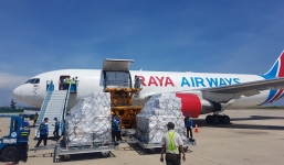 Nóng: Hàng viện trợ của ASEAN đến với nạn nhân bão số 12