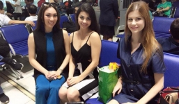 Có mặt chớp nhoáng tại Việt Nam trước khi lên đường sang Campuchia, Tân Hoa hậu Trái Đất gây thất vọng với nhan sắc kém nổi bật