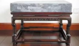 Cận cảnh viên gạch có giá 1,3 tỷ đồng