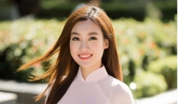 Đỗ Mỹ Linh 'đốn tim' fan với phần thi hùng biện bằng tiếng Anh lưu loát ở Miss World