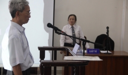 Người thân bị cáo 77 tuổi dâm ô trẻ em: 'Lời mấy đứa nhỏ từ mấy năm trước sao tin được'