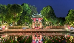 Sách ảnh Thu Vọng Nguyệt lùi thời gian phát hành để hoàn thiện tác quyền