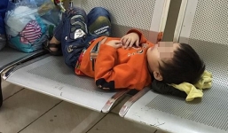 Hà Nội: Gửi con trai 3 tuổi cho nhân viên nhà nghỉ đi mua đồ ăn, mẹ bỏ đi biệt tích