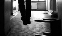 Phát hiện nam thanh niên tử vong trong tư thế treo cổ tại phòng trọ