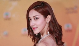 Hoa hậu Hong Kong bị hành khách tố lợi dụng danh vị để được ưu ái khi lên máy bay