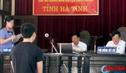 Trộm con gà trống về nấu cháo, lĩnh án 6 tháng tù