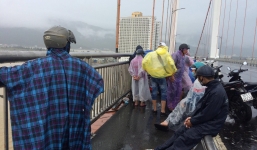 Vụ 3 thanh niên nhảy cầu tự  tử ở Đà Nẵng: Trước khi gieo mình xuống sông, nam thanh niên 19 tuổi nhờ bạn chăm sóc giúp con nhỏ