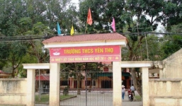 Phụ huynh xông vào trường dọa giết giáo viên khiến cả trường náo loạn