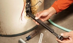 Nghe tin cháu bị điện giật chết, bà nội đau đớn tử vong theo