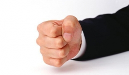 Nắm chặt tay 30 giây, buông ra và quan sát: Cách kiểm tra mạch máu có bị tắc nghẽn