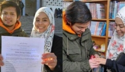 Đám cưới giản dị trong 4 phút của cặp đôi gây xôn xao MXH