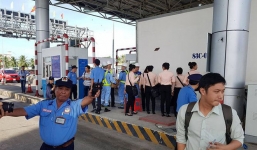 Phóng viên bị ngăn cản tác nghiệp tại BOT Cai Lậy