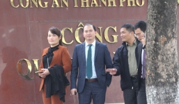 Đình chỉ vụ vợ lấy trộm tiền trong ví của chồng