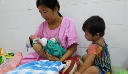 TP.HCM: Chồng đi làm không về, sản phụ đẻ rớt con trong hố nước nhà vệ sinh lúc nửa đêm