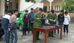 13 học sinh THCS ở Ninh Bình thuê 2 ôtô mang hung khí đi đánh nhau