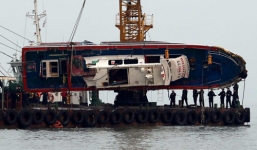 Tàu cá Hàn Quốc bị lật, 13 người thiệt mạng