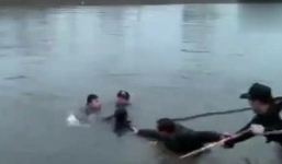 Nhảy xuống sông tự tử mà mãi không chìm được