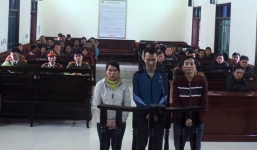 Hai tú ông thay nhau cưỡng hiếp bé gái thuê về quán để rửa bát