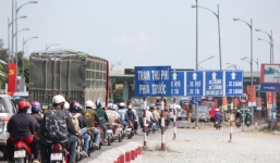 Thủ tướng yêu cầu tuyệt đối không để xảy ra ùn tắc ở các trạm thu phí dịp Tết