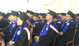 Cụ ông gần 70 tuổi sở hữu 7 bằng đại học vừa nhận bằng thứ 8