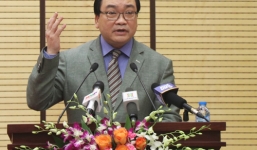 Bí thư Hà Nội: Giảm các cuộc họp tập trung, tăng cường họp trực tuyến