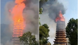 Tháp cổ bằng gỗ cao nhất tại Châu Á bị thiêu rụi
