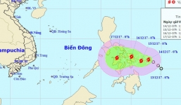 Bão KAI-TAK giật cấp 10 gần Biển Đông có diễn biến phức tạp