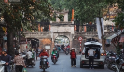 Chuyện người đàn ông ở Hà Nội 20 năm canh giữ cửa ô duy nhất còn lại của kinh thành Thăng Long xưa
