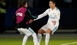 Làm điều vượt quá 'giới hạn khoa học', Ronaldo đưa Real Madrid lên đỉnh thế giới