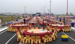Cư dân mạng sửng sốt với đám cưới dựng tới 600 bàn cỗ trên đường