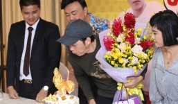 Hoài Linh đón sinh nhật bất ngờ từ các đồng nghiệp