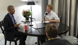 Cuộc phỏng vấn hóm hỉnh giữa cựu Tổng thống Obama và hoàng tử Anh Harry