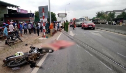 Đưa con gái đi thi, 2 mẹ con chết thảm sau va chạm với xe khách giường nằm