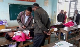 Nhiều học sinh Đắk Lắk mắc bệnh lạ, la hét, chửi bới: Có thể mắc chứng rối loạn phân ly tập thể 